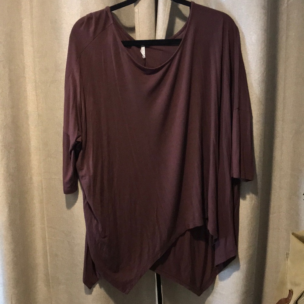 Asymmetrical Flowy shirt